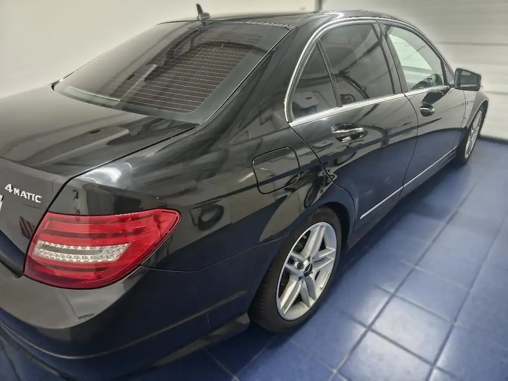 MERCEDES clase c - Foto 2 | Clidrive