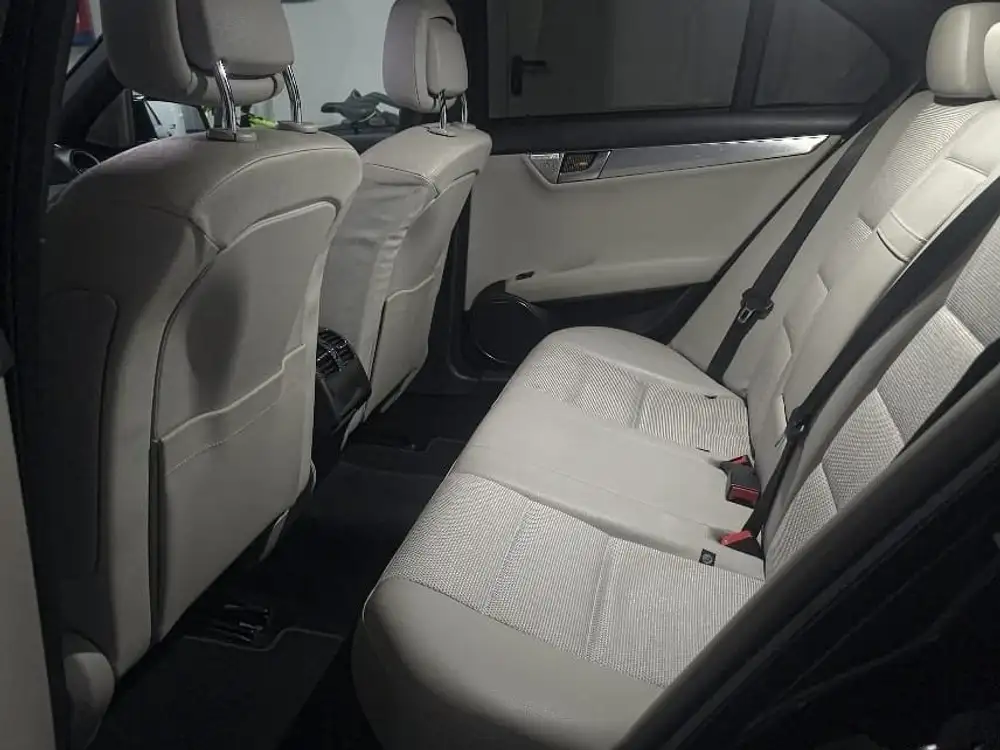 MERCEDES clase c - Foto 11 | Clidrive