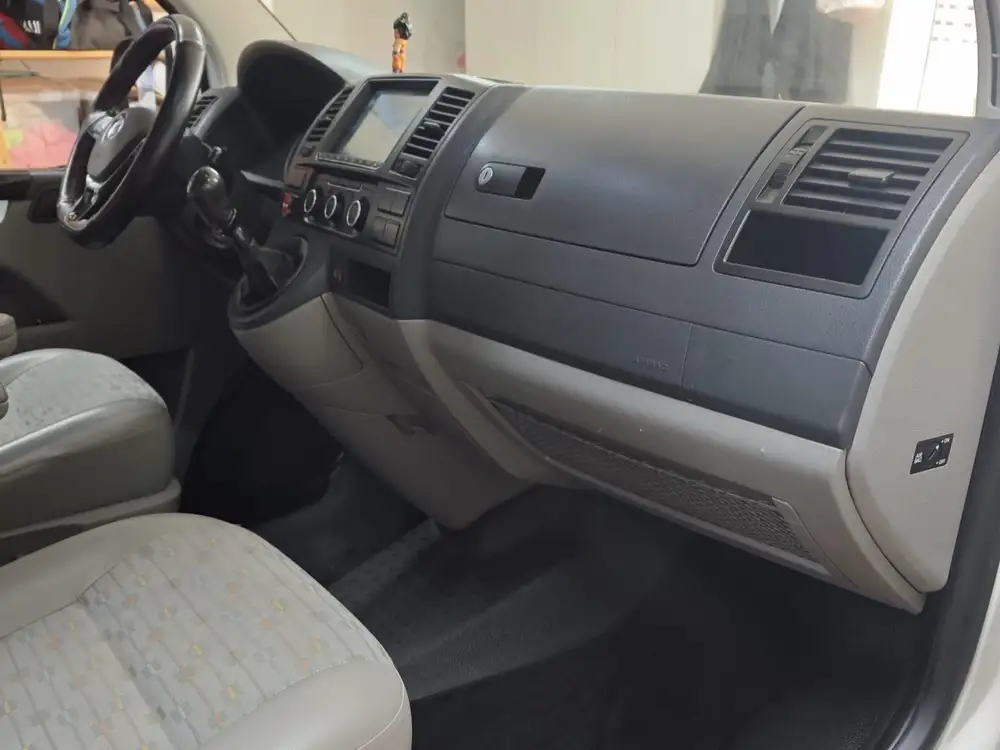 VOLKSWAGEN transporter