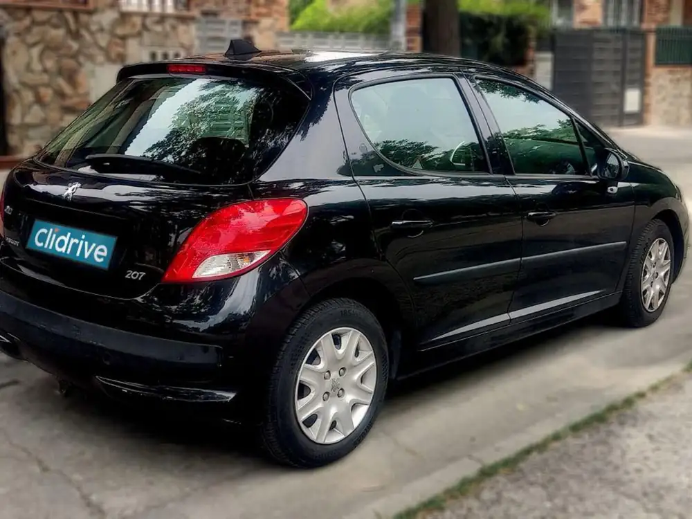 PEUGEOT 207