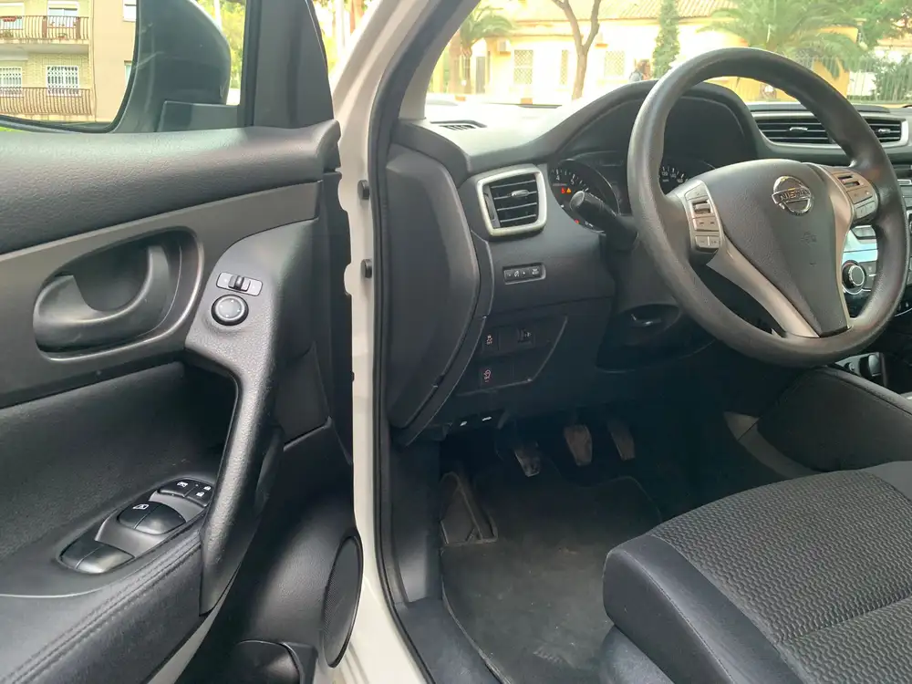 NISSAN qashqai