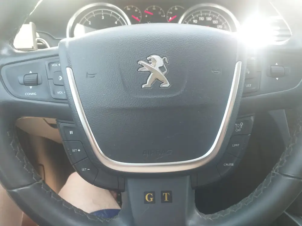 PEUGEOT 508