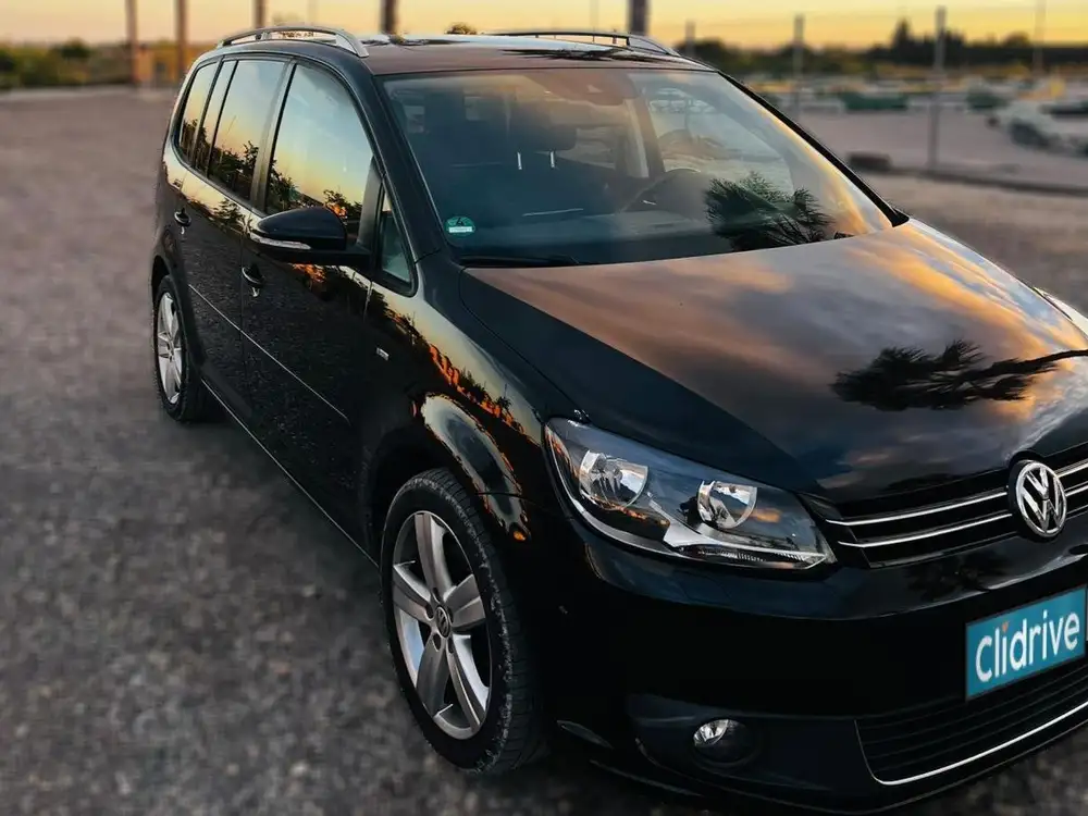 VOLKSWAGEN touran