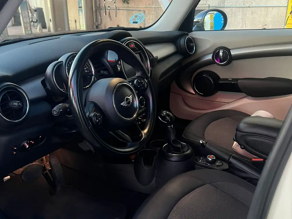MINI mini