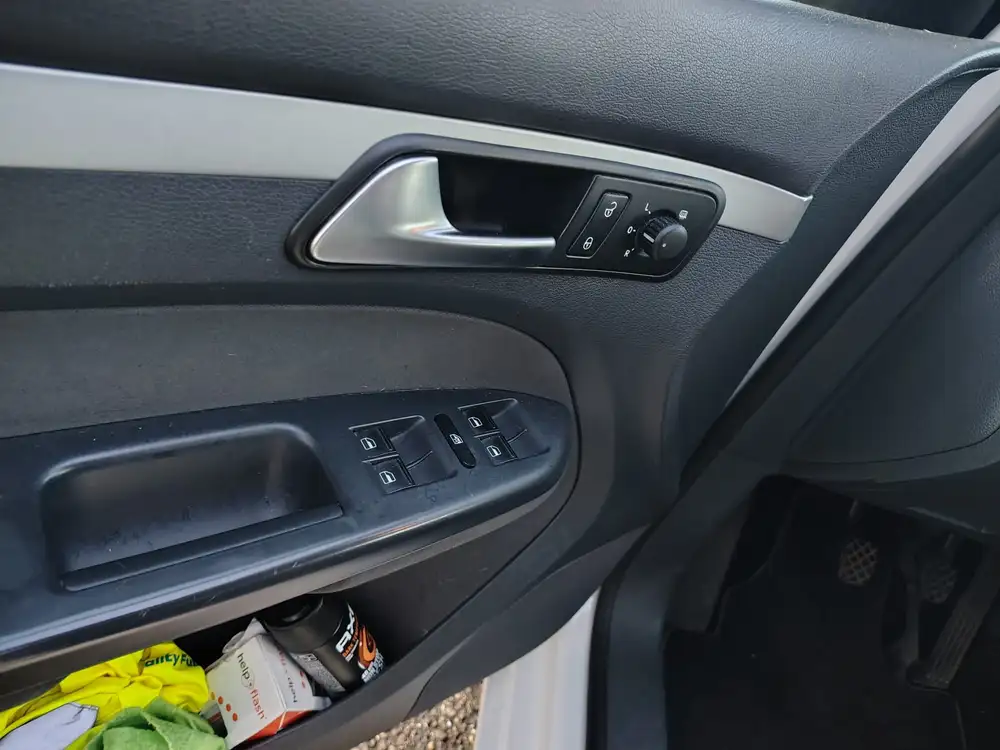 VOLKSWAGEN touran - Foto 9 | Clidrive