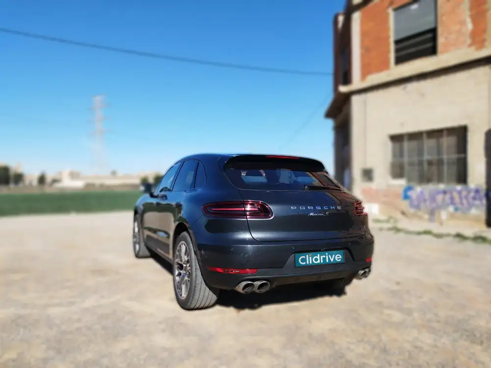 PORSCHE macan