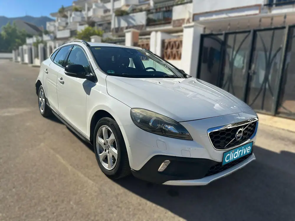 VOLVO V40 Cross country