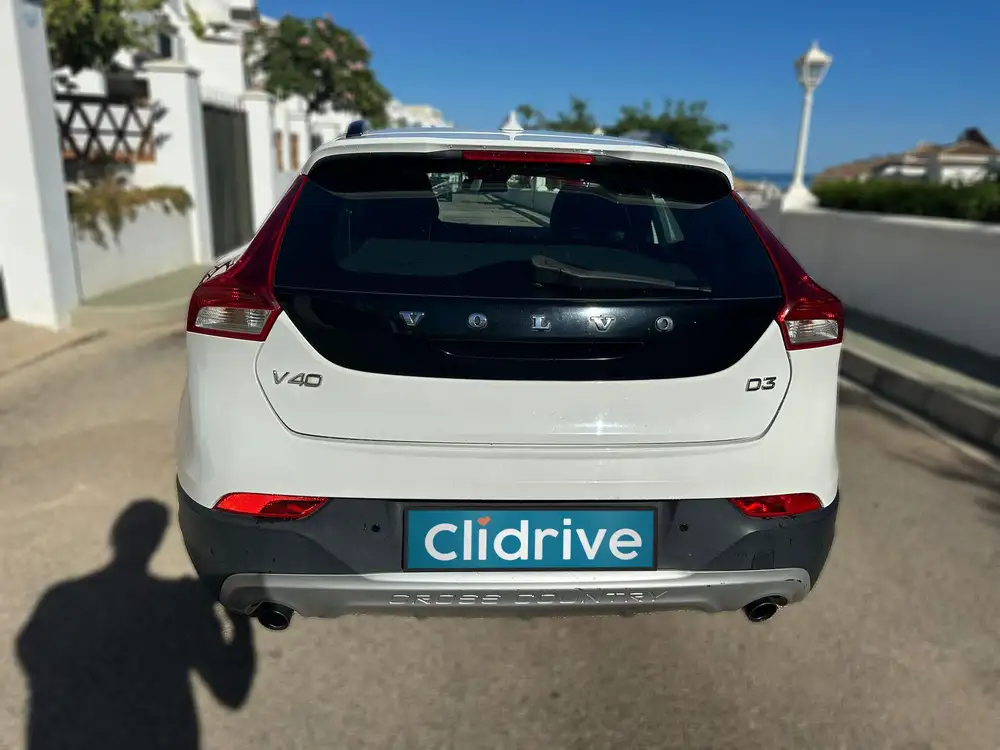 VOLVO V40 Cross country