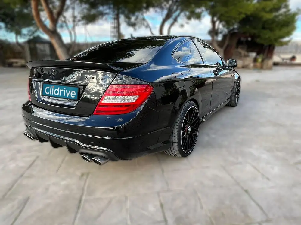 MERCEDES clase c