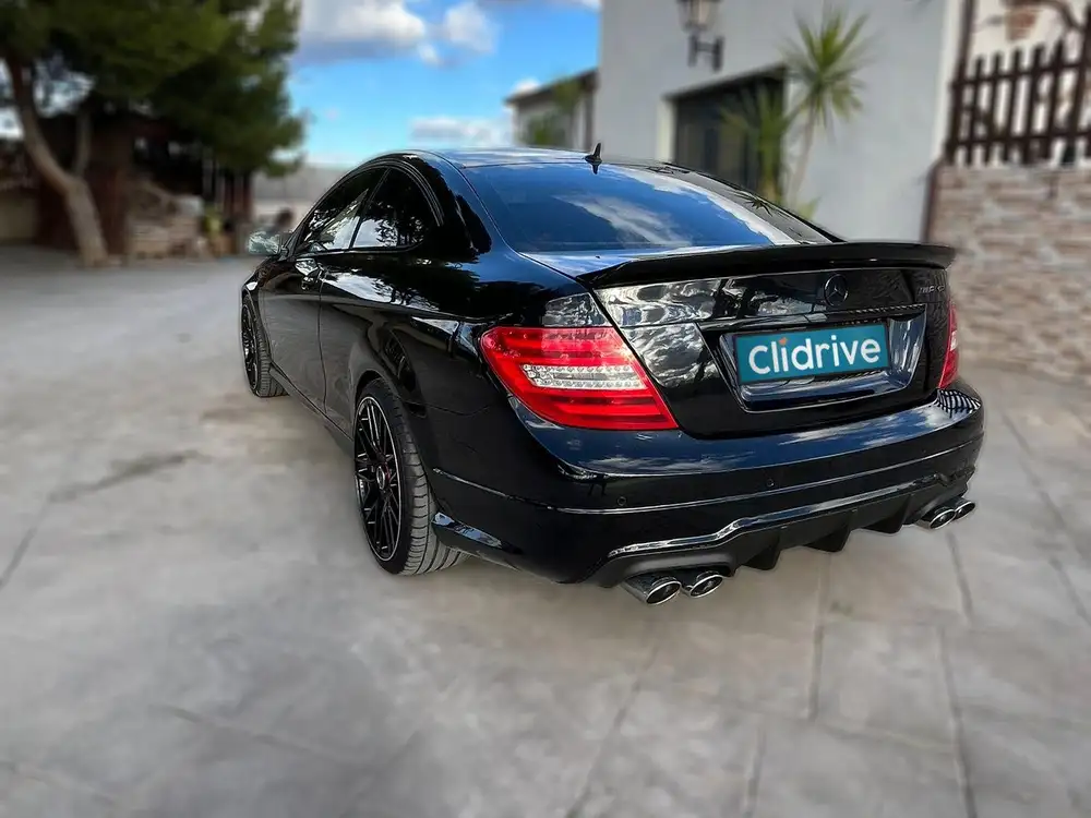 MERCEDES clase c