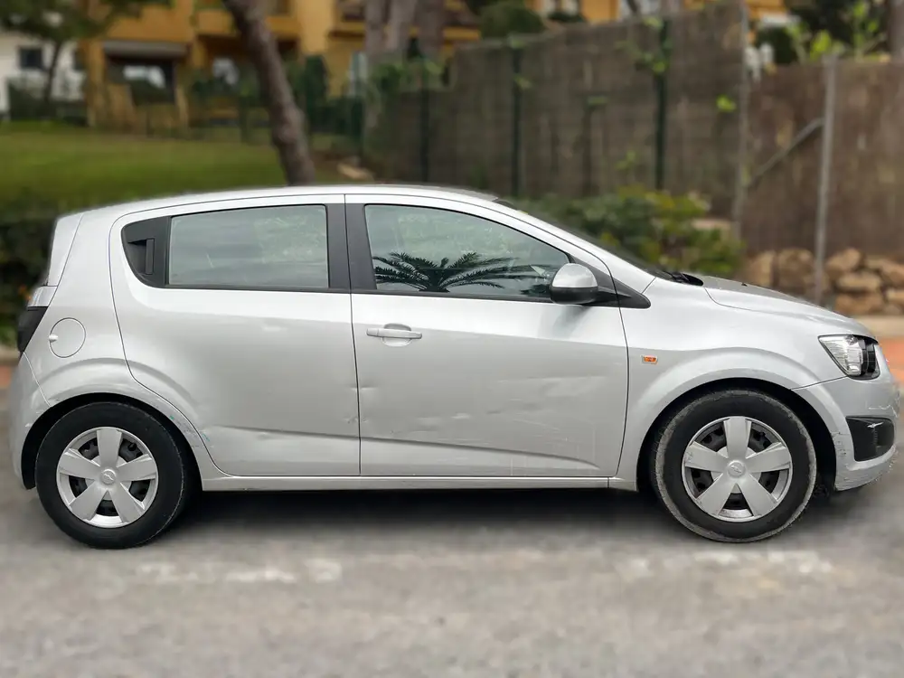 CHEVROLET aveo