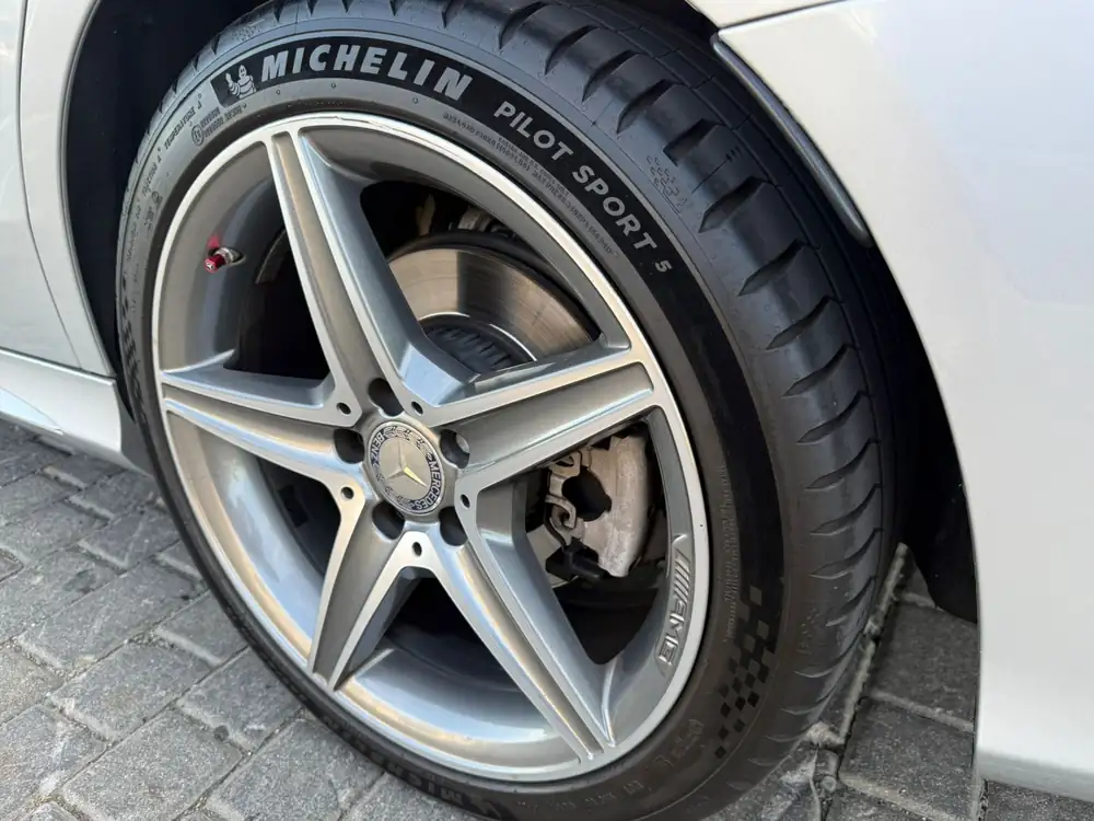 MERCEDES clase c