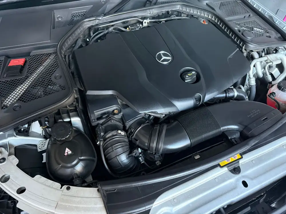 MERCEDES clase c