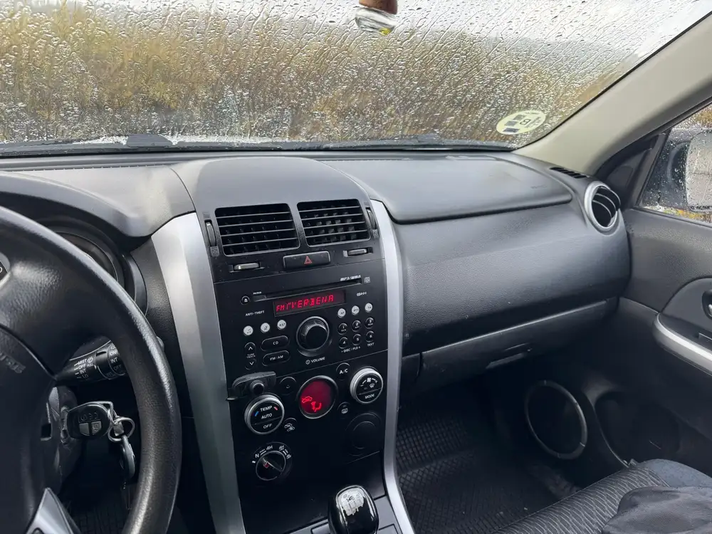 SUZUKI grand vitara
