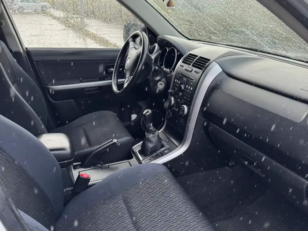 SUZUKI grand vitara
