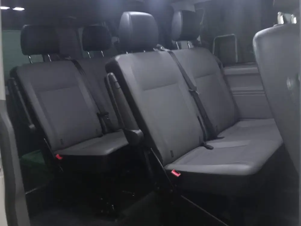 VOLKSWAGEN caravelle