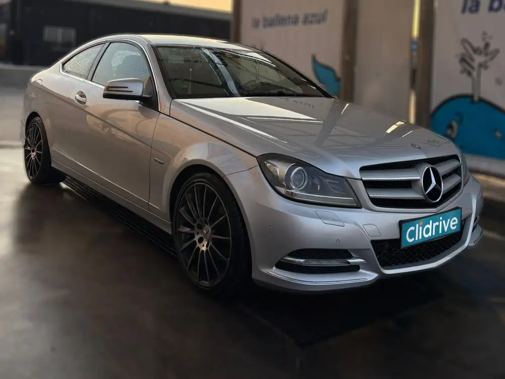 MERCEDES clase c