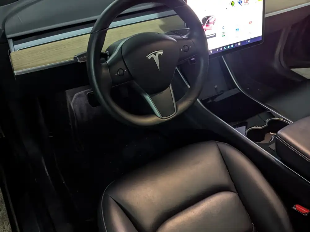 TESLA model 3