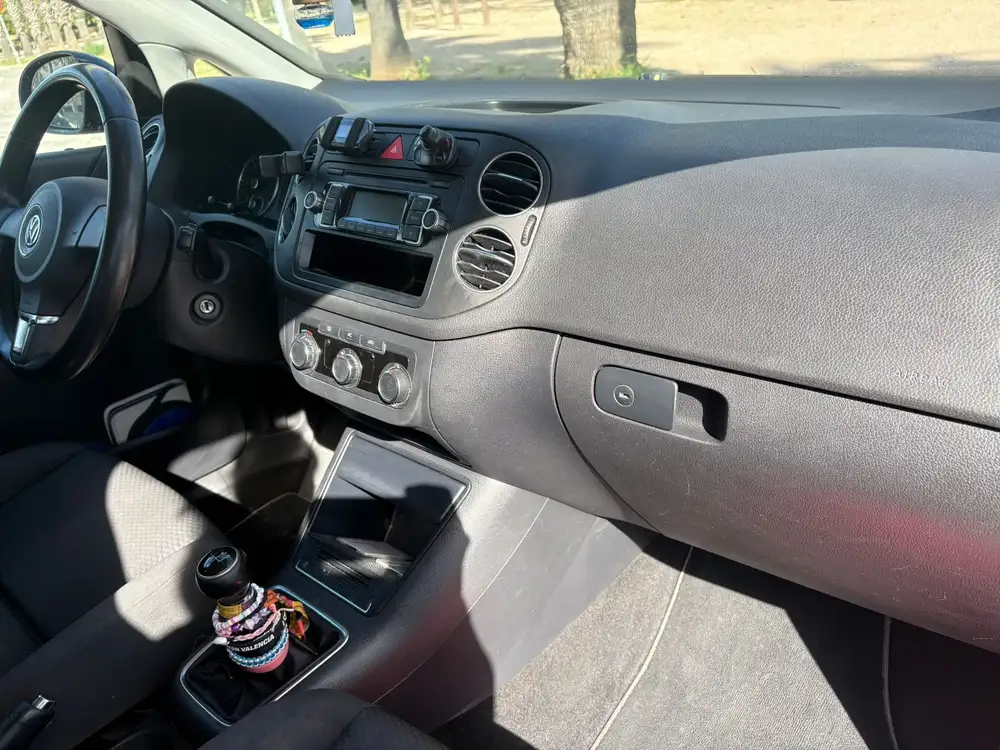 VOLKSWAGEN golf plus