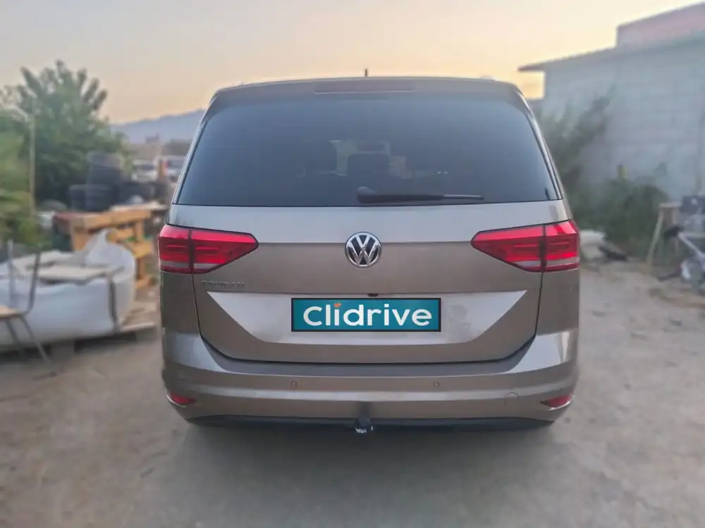 VOLKSWAGEN touran