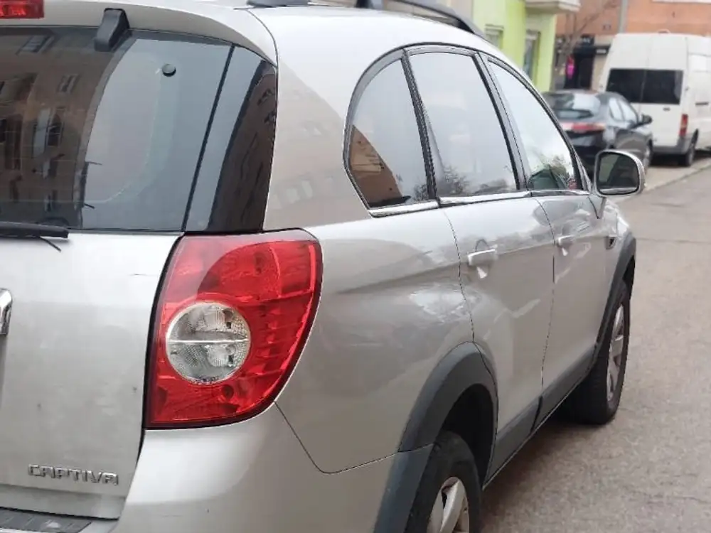 CHEVROLET captiva
