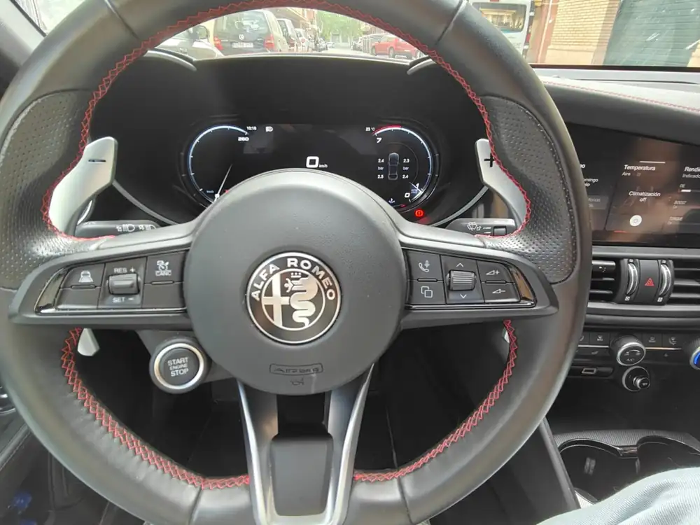 ALFA ROMEO giulia