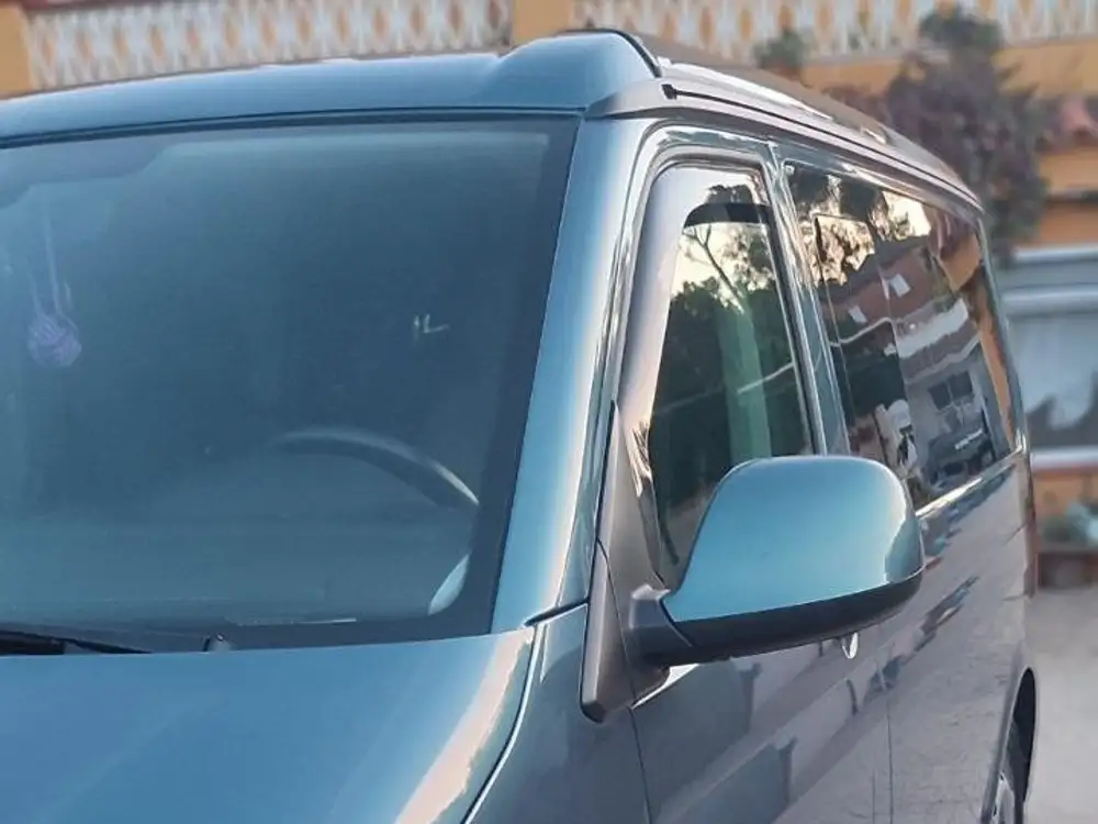 VOLKSWAGEN california