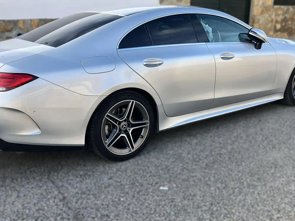 MERCEDES cls