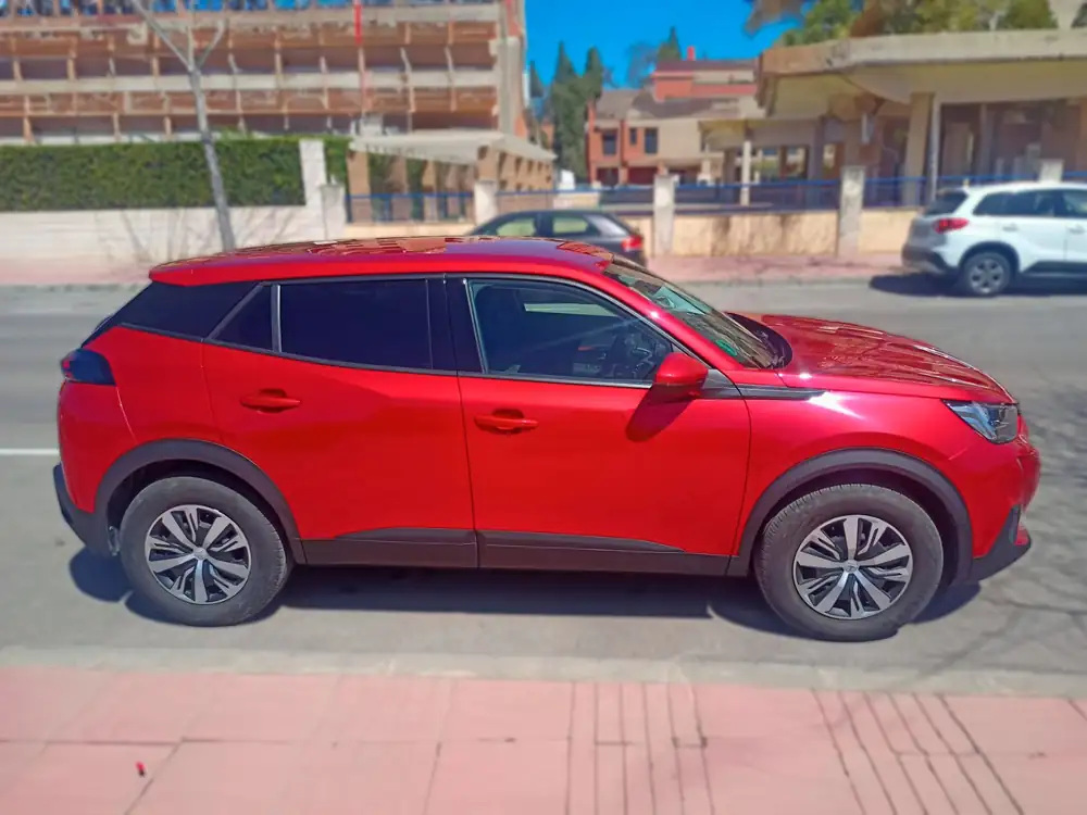 PEUGEOT 2008