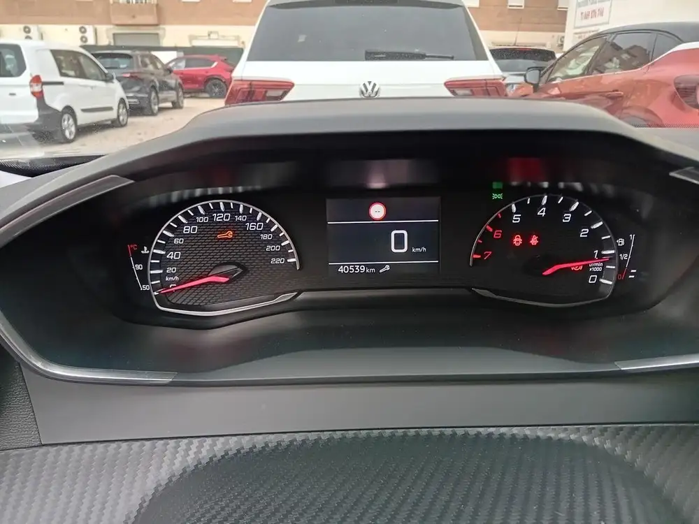 PEUGEOT 2008 - Foto 7 | Clidrive