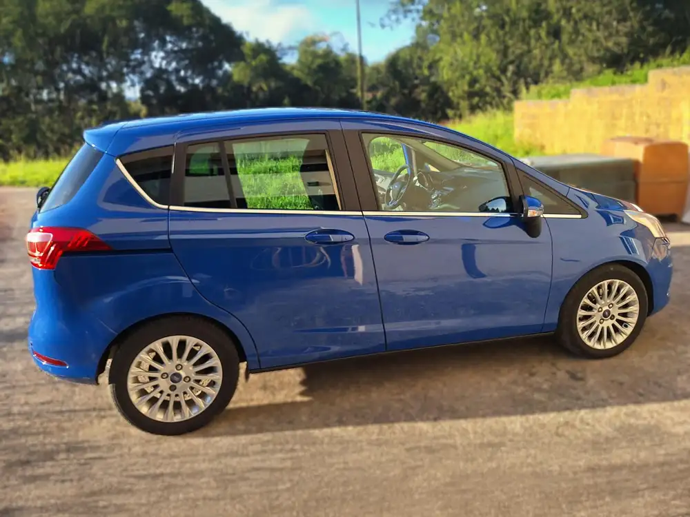 FORD b-max
