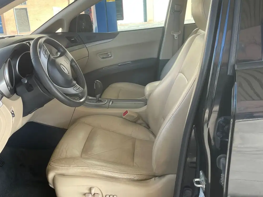SUBARU tribeca