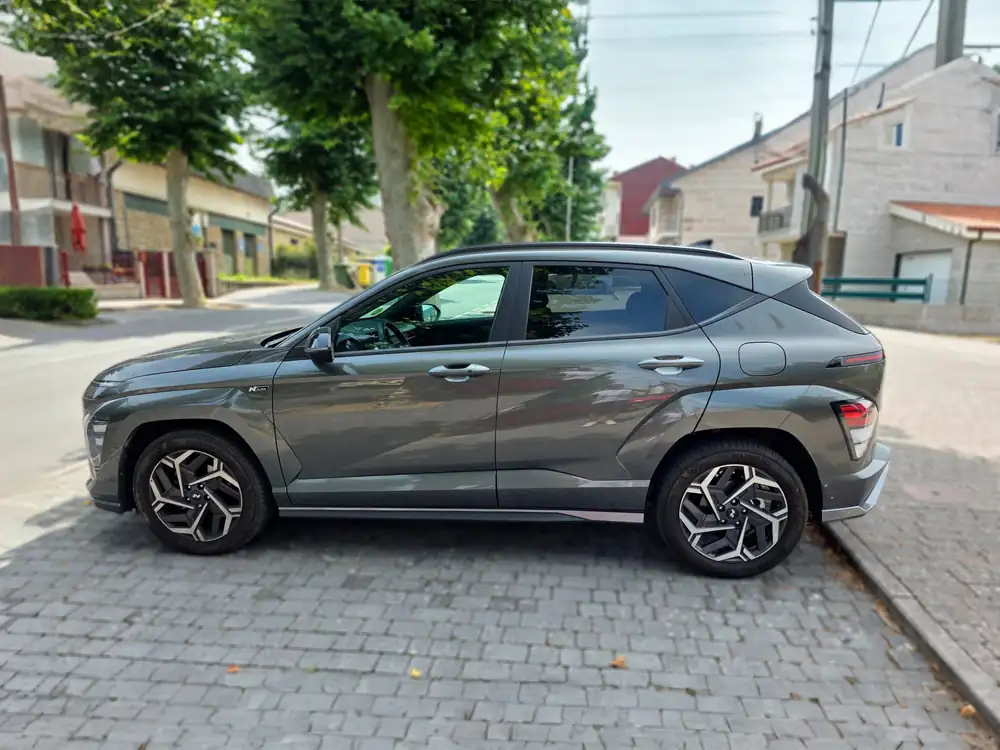 HYUNDAI kona