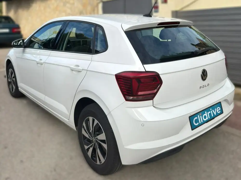 VOLKSWAGEN polo