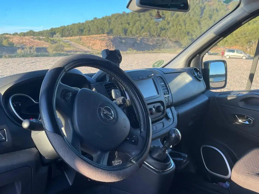 OPEL vivaro
