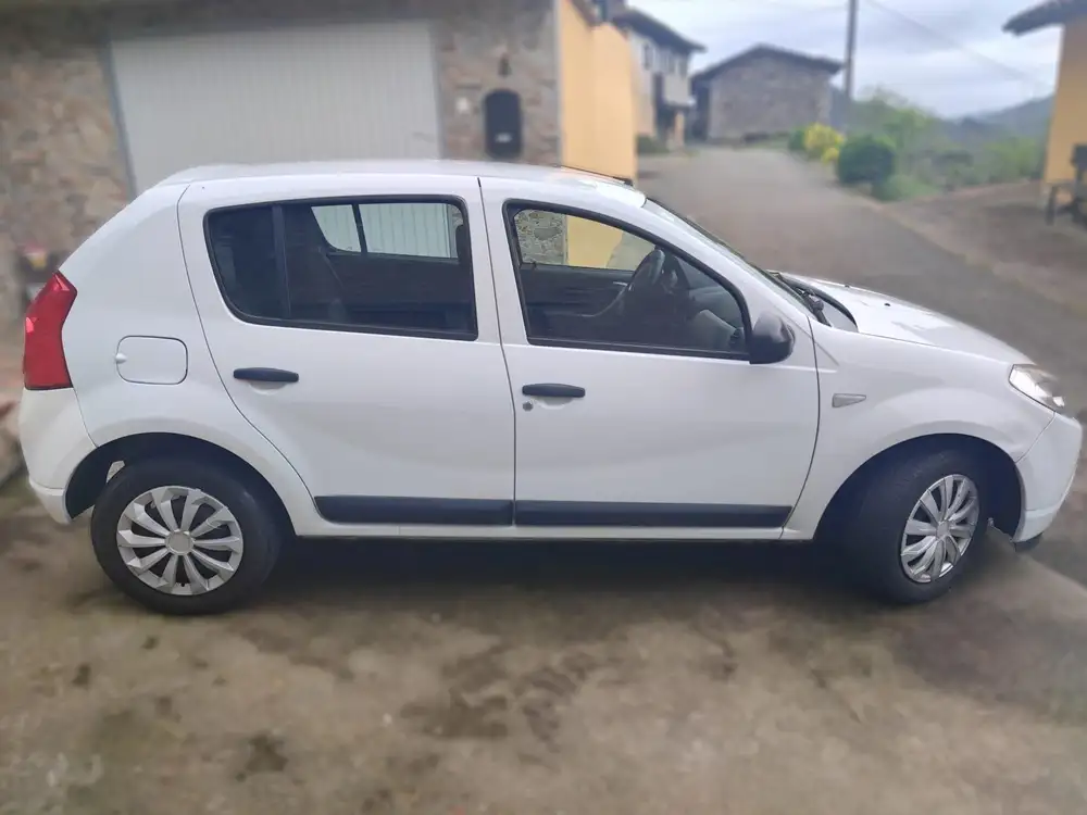 DACIA sandero - Foto 2 | Clidrive