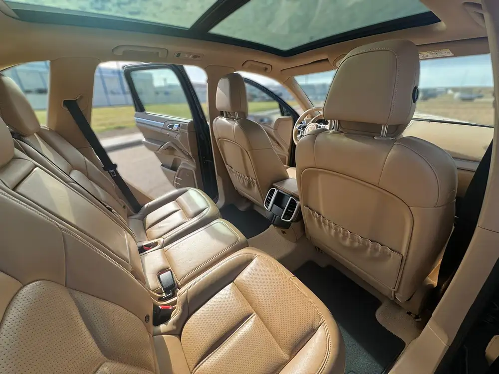 PORSCHE cayenne