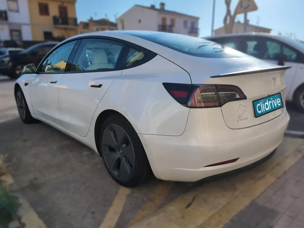 TESLA model 3