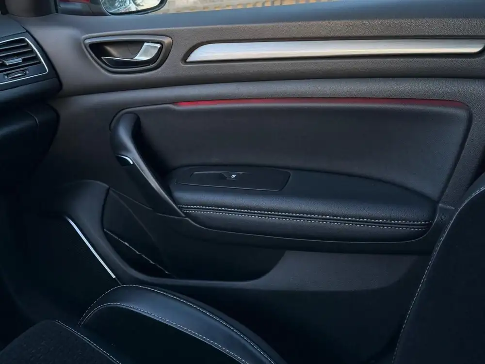 RENAULT megane - Foto 11 | Clidrive