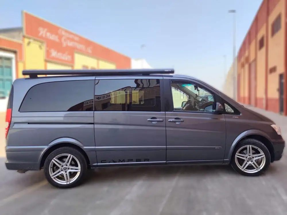 MERCEDES viano