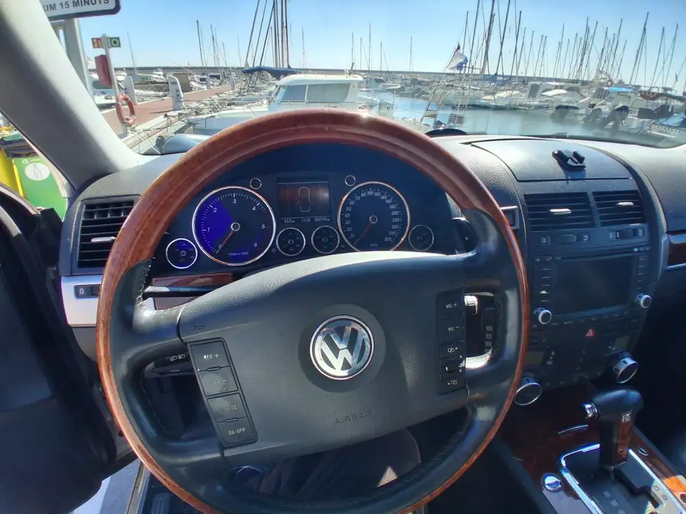 VOLKSWAGEN touareg - Foto 8 | Clidrive