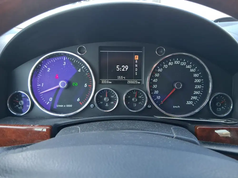 VOLKSWAGEN touareg - Foto 9 | Clidrive