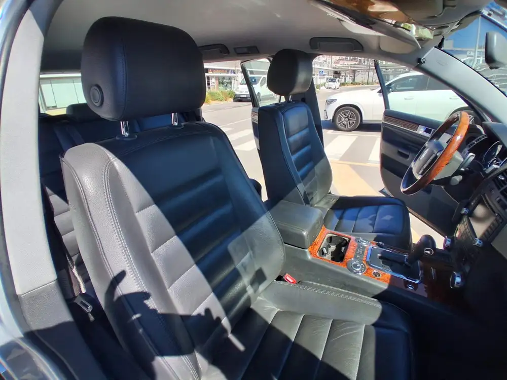 VOLKSWAGEN touareg - Foto 10 | Clidrive