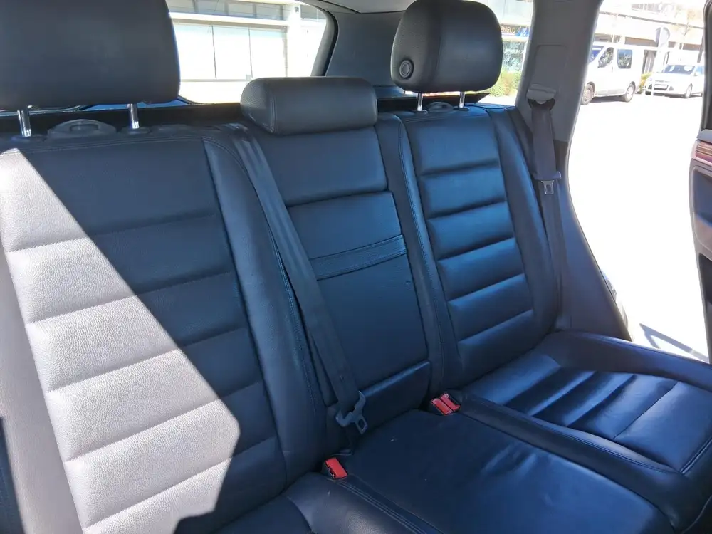 VOLKSWAGEN touareg - Foto 11 | Clidrive