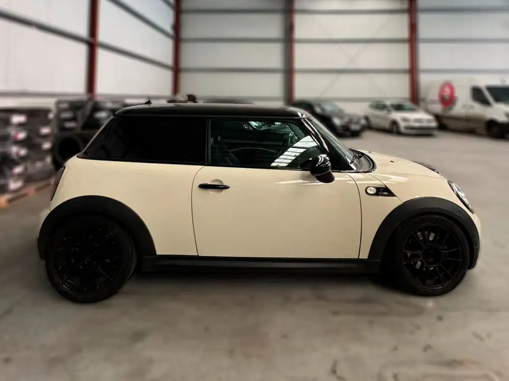 MINI mini