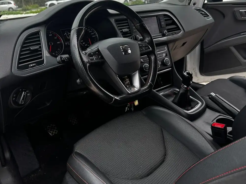 SEAT leon
