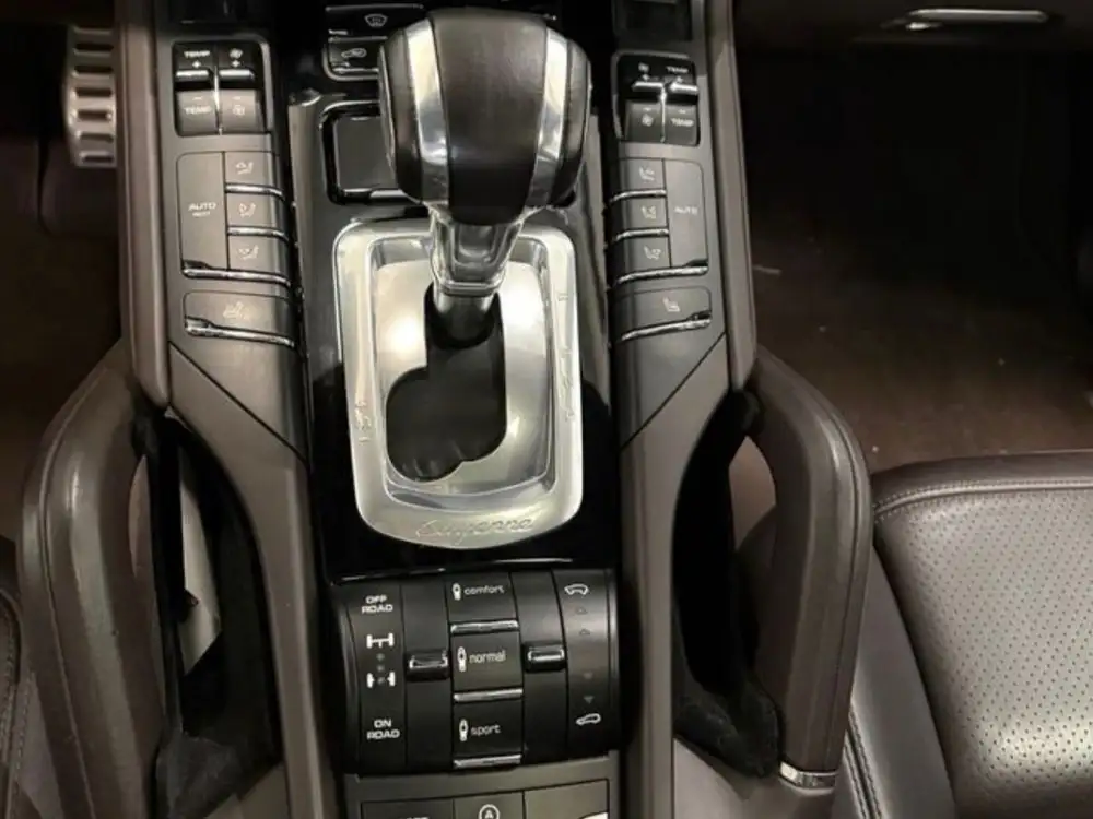 PORSCHE cayenne