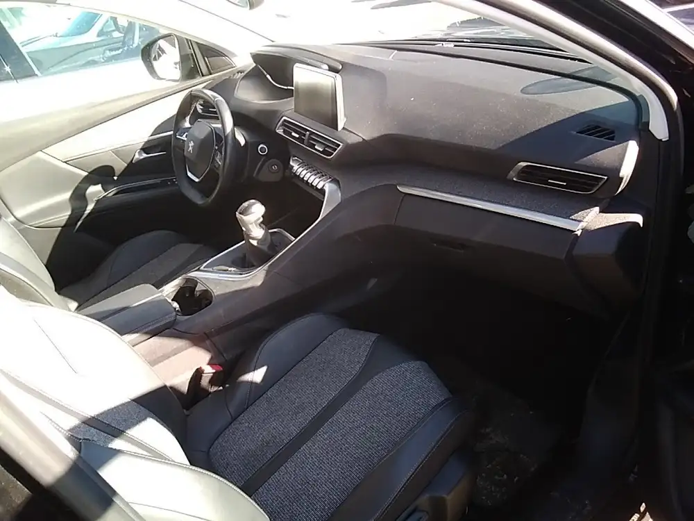 PEUGEOT 3008 - Foto 14 | Clidrive