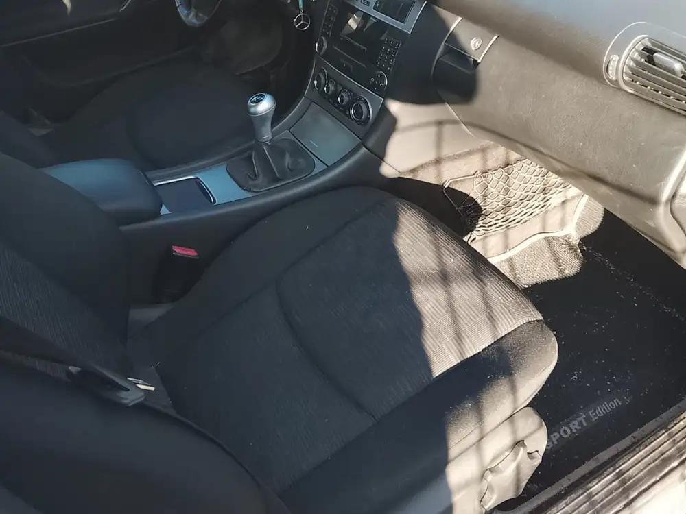 MERCEDES clase c - Foto 7 | Clidrive