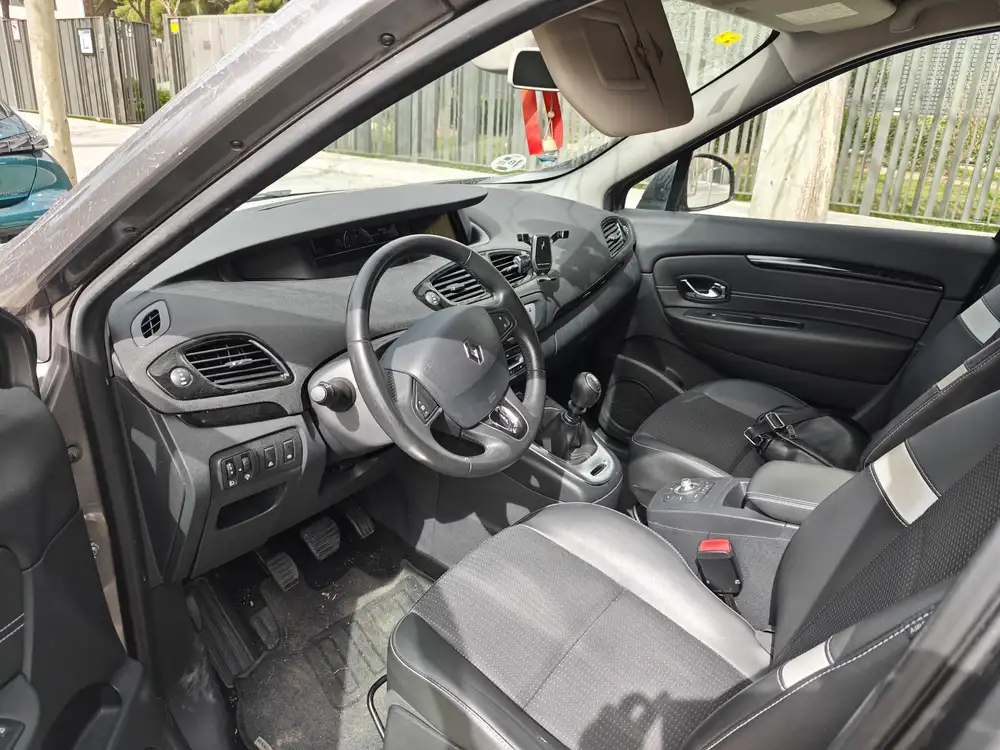 RENAULT grand scenic